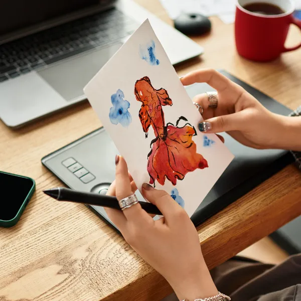 P�s em Ilustra��o e Dire��o Criativa